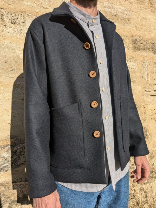 Veste en drap de laine épais de fabrication italienne bleu nuit ou gris souris